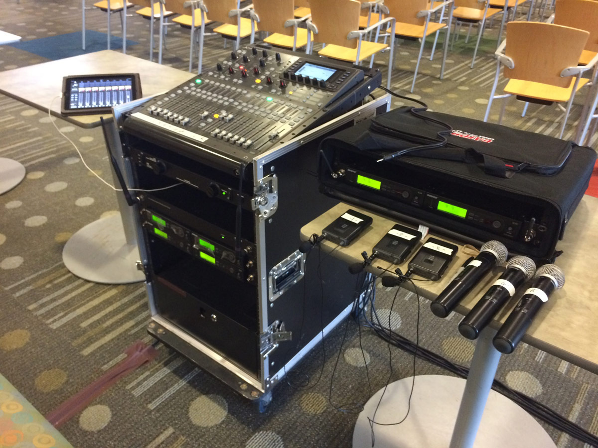 Wireless handheld, lavalier, and headset microphone rentals for NJ events